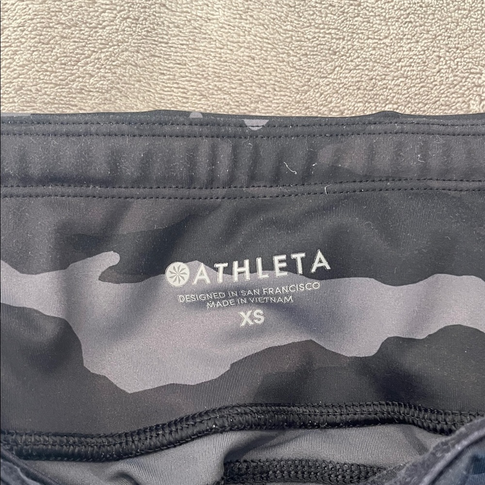 Athleta Gray and Black Camo Leggings